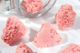 Конфета "Кокос в розовом шоколаде "Клубника со сливками" - Premium" (короб 2 кг)