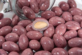 Драже "Миндаль в йогуртовом шоколаде с сублиматами ежевика - черника - Tropica Double Premium" (короб 3 кг)